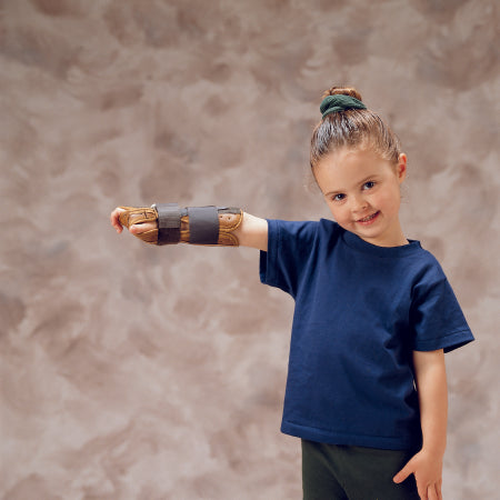 DeRoyal Wrist / Forearm Splint DeRoyal Leatherette Left Hand Brown Child