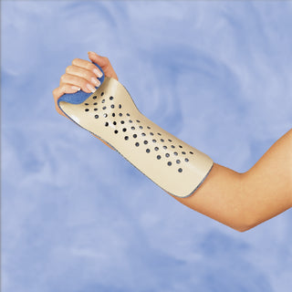 DeRoyal Wrist Splint DeRoyal Colles Aluminum / Foam Right Hand Large