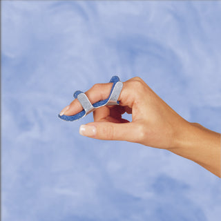 DeRoyal Finger Splint DeRoyal Frog Style Aluminum / Foam Left or Right Hand Silver Small