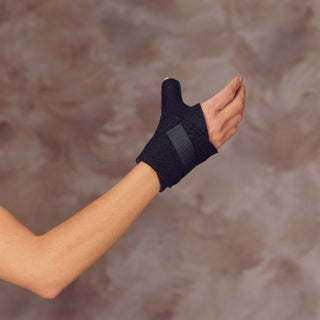 DeRoyal Wrist Splint DeRoyal Neoprene Black One Size Fits Most