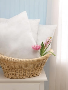 Medline Disposable Pillows - Lightweight Disposable Pillow, 16" x 22" - NON24391