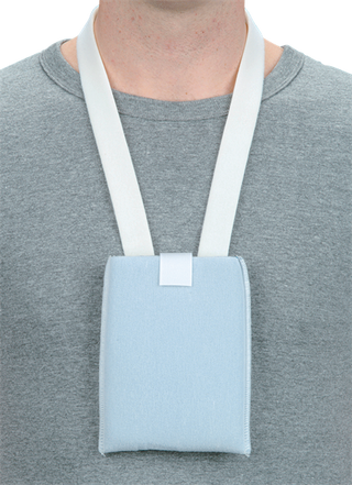 DeRoyal Foam Telemetry Pouch - 50 Per Case